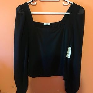 Puffed Sleeve Black Top